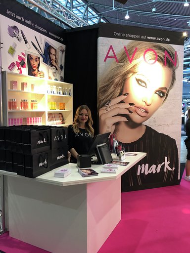 Startklar: Anna vom Avon Team freut sich auf die Besucher