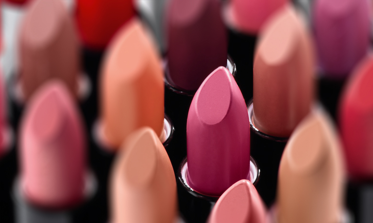 Lipstick Lippenstift Kosmetik Makeup Parfum