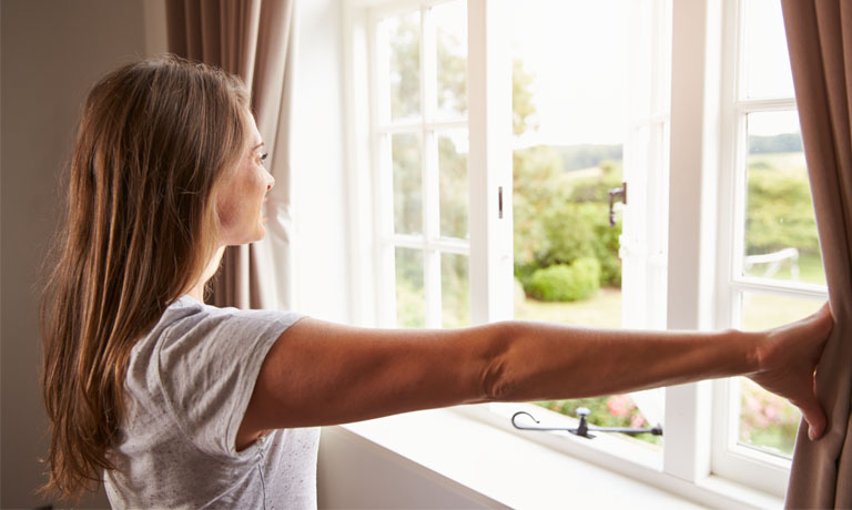 Das tut gut! Fenster auf -frische Luft rein